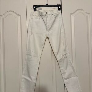 GAP Women's Distressed White Skinny Jeans